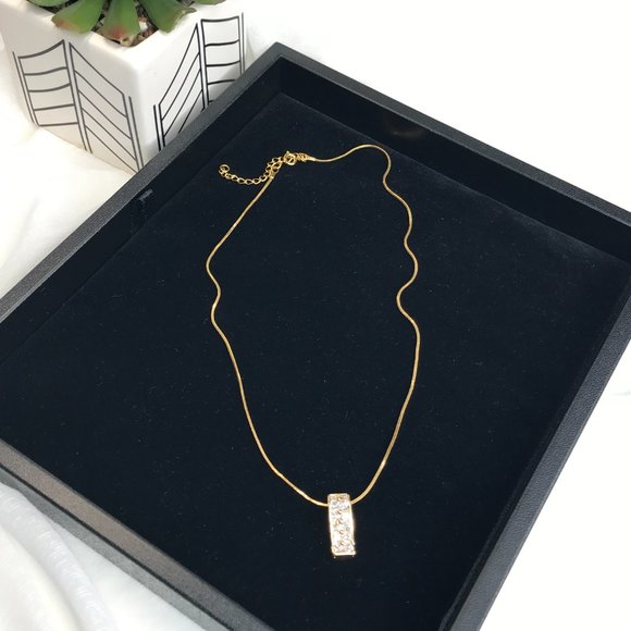 Necklace | Gold Tone & Crystal Pendant - Picture 4 of 11